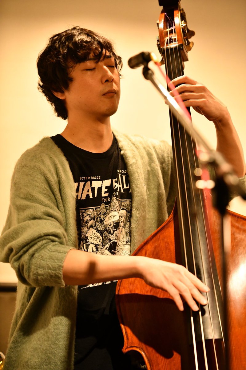 ●2/8(日) 溝辺隼巳ソロ+3 ＠高円寺グッドマン
open 19:00 start 20:00 ￥1,600+1d
■溝辺隼巳(b)
ゲスト:奥住大輔(as) 堺原拓人(bs) 若杉大悟(ds)