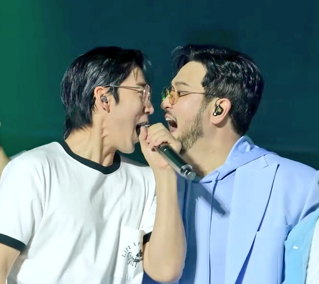 곰이랑 울트라맨이랑 또 대결하는 그건가?