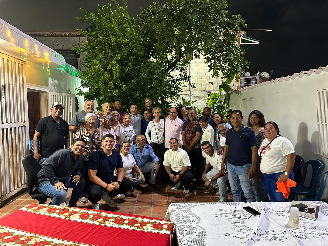 cesadanz's tweet photo. ¡Excelente reunión con el equipo de Sotillo! 🤝 Gracias a los compañeros Antonio Acosta y al Comité Municipal. Junto al CES y la juventud, estamos listos para el plan especial que conquistará la zona norte de Anzoátegui. ¡Acción Democrática está más viva que nunca! 🏳️💪 https://t.co/52q4k1xpKS