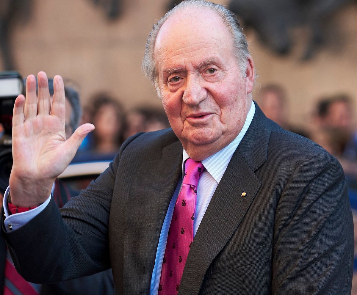 rafetavlc's tweet image. El Rey Don Juan Carlos I debería acabar los últimos años que le quedan en España, y la @CasaReal es complice del Gobierno socialcomunista de España.
Aquí abrimos las puertas a la inmigración ilegal, a tener etarras y condenados en las instituciones españolas, a tener corruptos y…