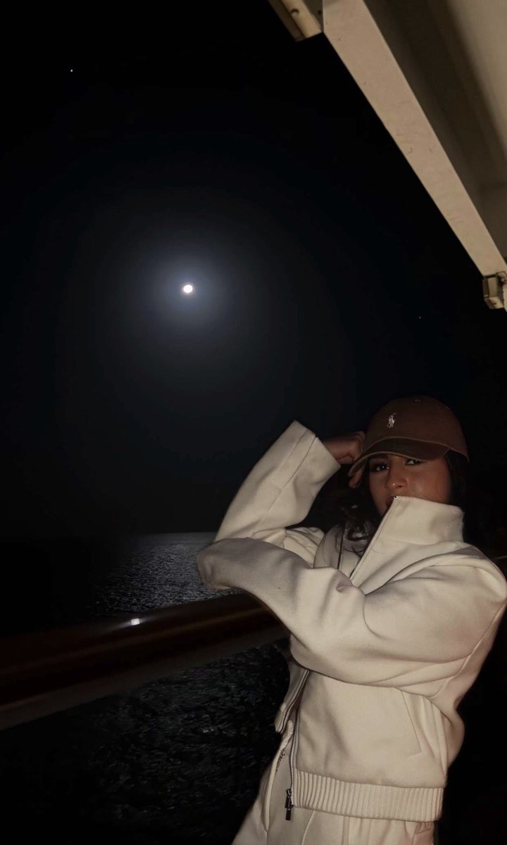 ياصباااح الخييير💙💙💙
#رهف_محمد