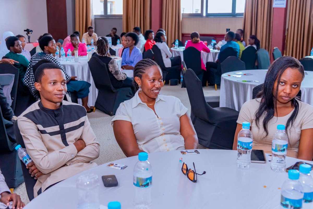 NESA_Rwanda's tweet photo. NESA n’abafatanyabikorwa barimo  gusuzumira hamwe intambwe imaze guterwa muri CAMIS 2.0, harebwa ibyagezweho n’imbogamizi zagaragaye mu ishyirwa mu bikorwa ryayo, ndetse no gutegura icyiciro gisigaye mu rwego rwo kurushaho kunoza imikorere y'iyi sisisteme. https://t.co/XjEoahRp5k