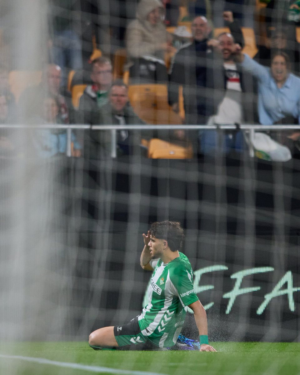 RealBetis's tweet photo. Poesía. https://t.co/Xw9rGiFtar