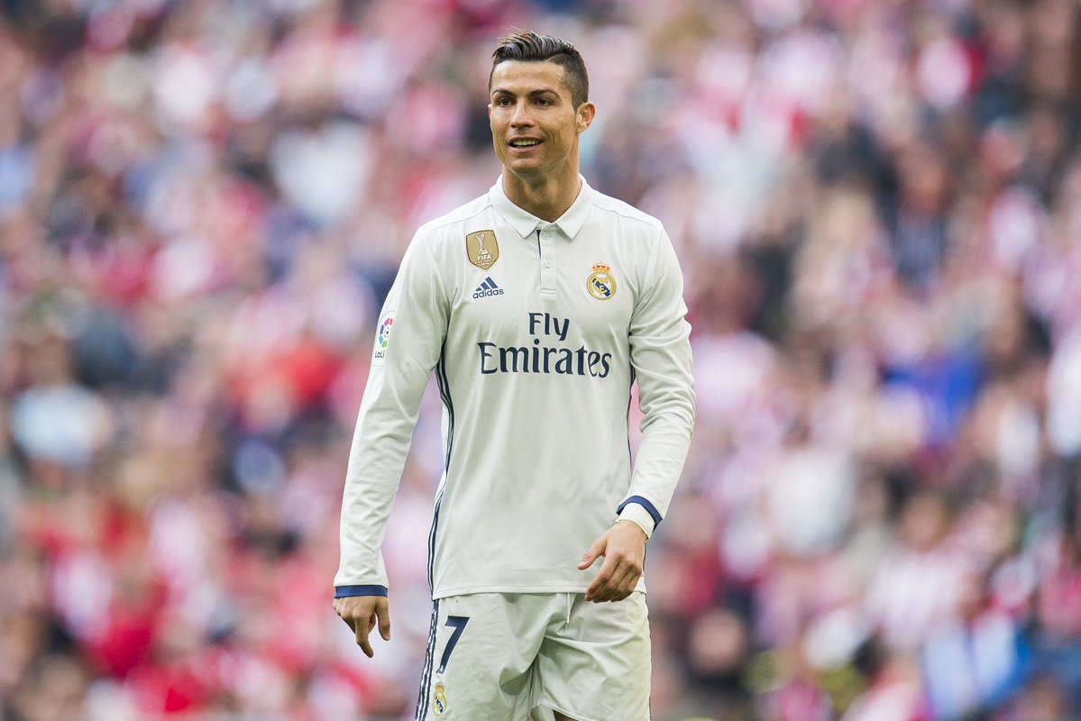 🚨 𝗟𝗘 𝗝𝗨𝗚𝗘𝗠𝗘𝗡𝗧 𝗦𝗔𝗡𝗦 𝗔𝗣𝗣𝗘𝗟 𝗗𝗨 « 𝗦𝗣𝗘𝗖𝗜𝗔𝗟 𝗢𝗡𝗘 » 𝗦𝗨𝗥 𝗖𝗥𝗜𝗦𝗧𝗜𝗔𝗡𝗢 𝗥𝗢𝗡𝗔𝗟𝗗𝗢 👀

José Mourinho 🇵🇹 loue Cristiano Ronaldo 🇵🇹 et explique pourquoi certains fans le critiquent. 😏

« Si vous détestez Cristiano Ronaldo, c'est soit 𝗽𝗮𝗿𝗰𝗲