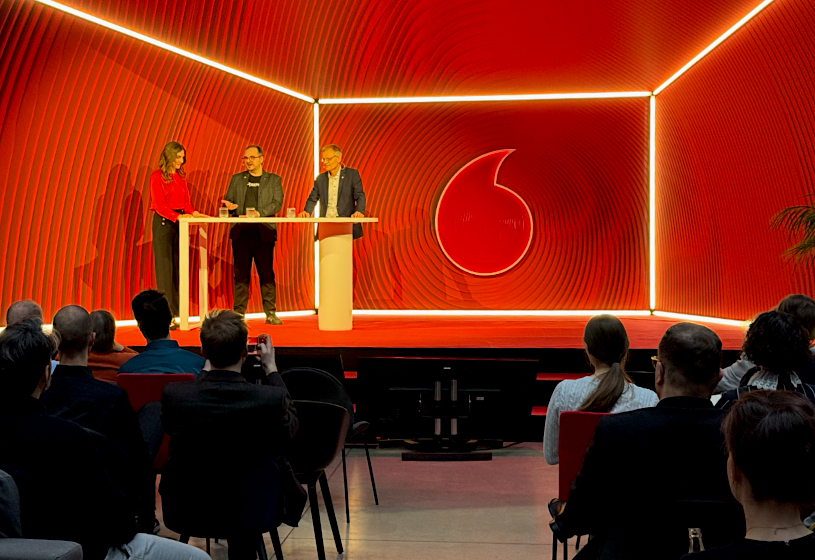 Reply in Deutschland tweet media