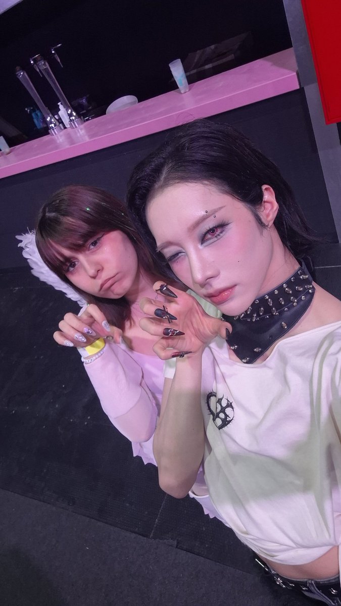 hela_puff's tweet photo. I'ts not real, bring me  back ❤️‍🩹
#XLOVinMadrid https://t.co/qFAbjk1m1d