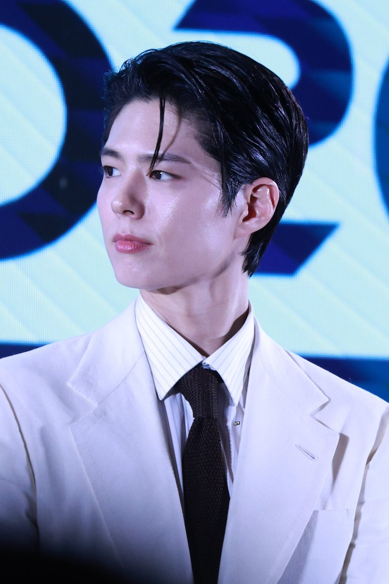 คนเดียวกันจริงๆ เชื่อเราเถอะ