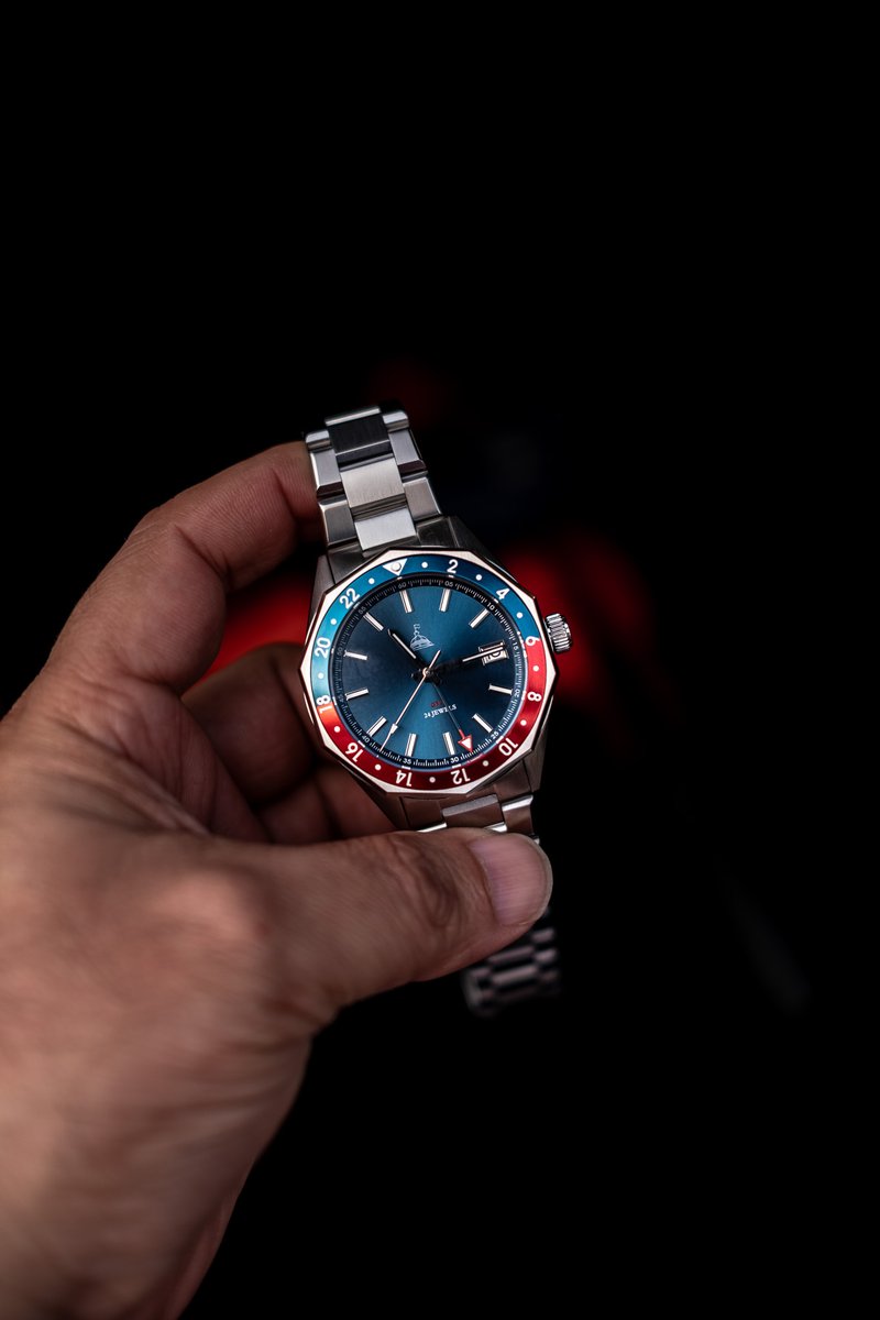 gogiinc's tweet image. DWC EchoStar a GMT Automatic Mechanical watch. The name EchoStar comes from military &amp;amp; aviation, where IST is designated as EchoStar  perfectly fitting for an Indian microbrand GMT.

Price Rs. 10,999

#DWC #EchoStar #DWCEchoStar #automaticwatch
