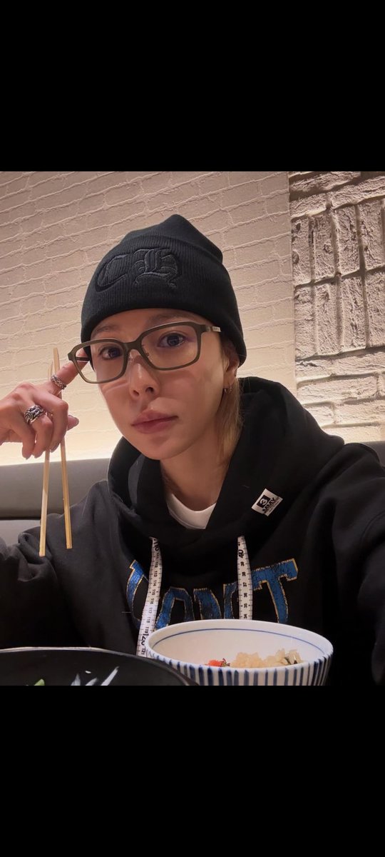 どこのイケメンかと思ったよ！
ボーイッシュな感じも似合うって最強なんよな👏
誰もが似合うわけじゃないし