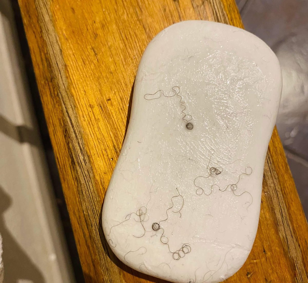 People who do this  makes me so angry, why ?😔😔