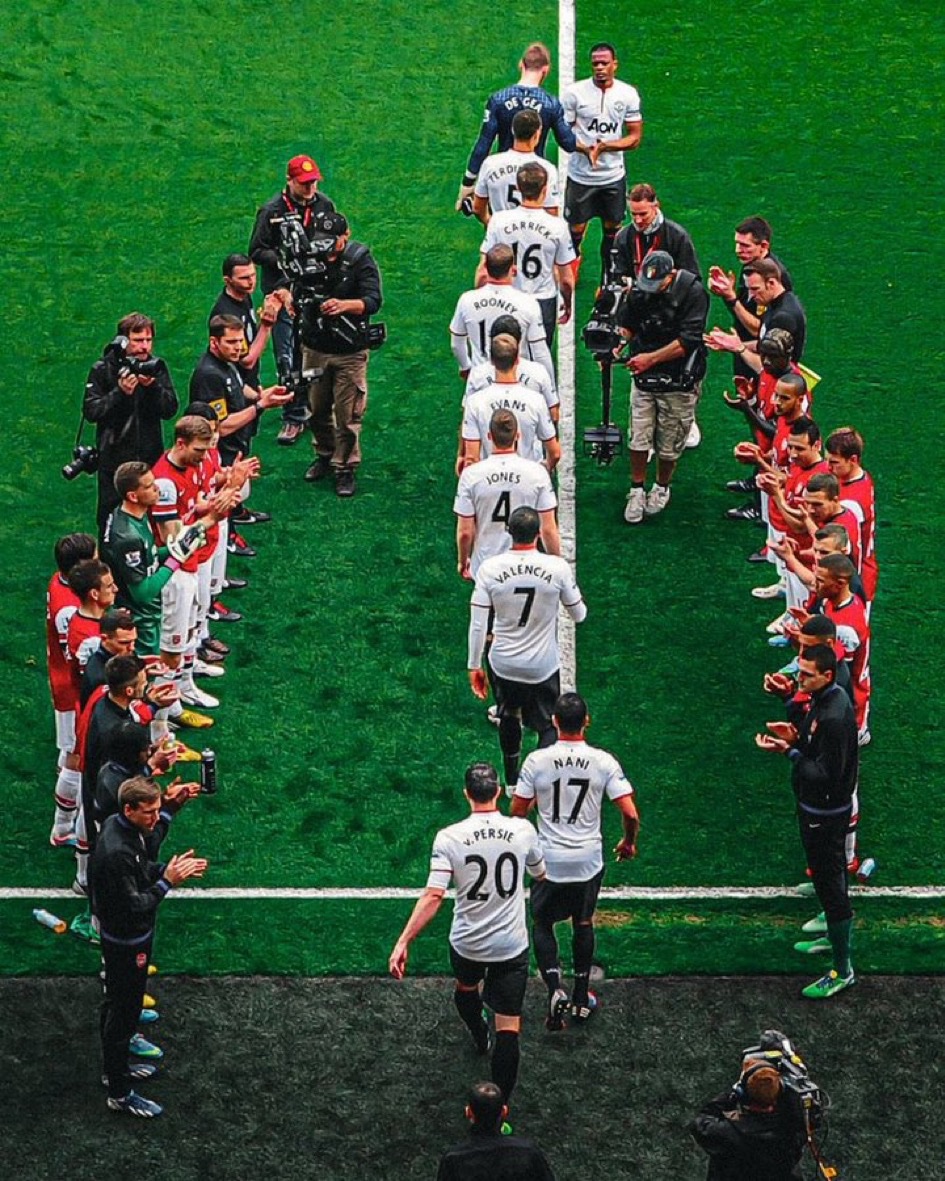 🚨 Another reason Arsenal hate Manchester United: we signed their best player, and they still had to give him a guard of honour at the Emirates. 😮‍💨🔴