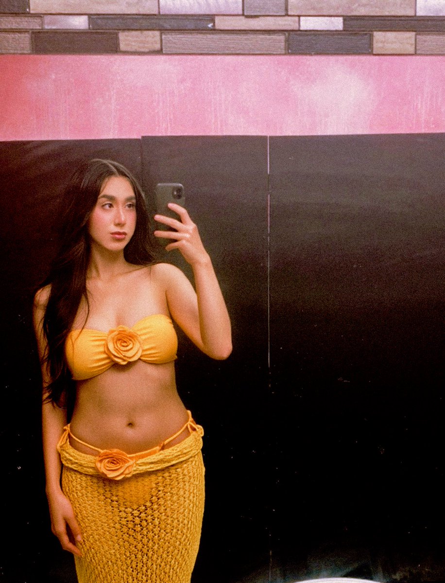 blessfromhell_'s tweet image. 💛…..