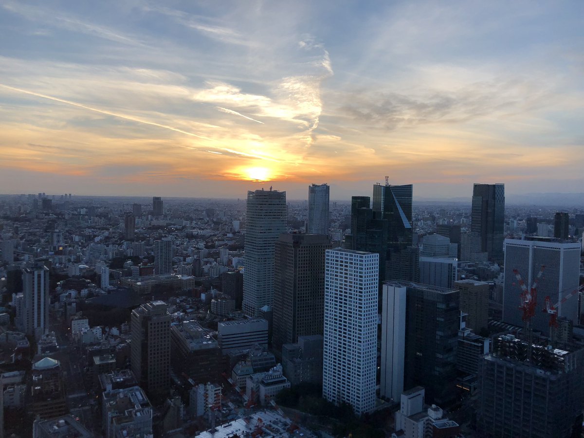 Yoshi_hiro_Ohno's tweet photo. 改めて、東京もすごい。人間が作ったとは思えない。 https://t.co/INXUtnfrnc