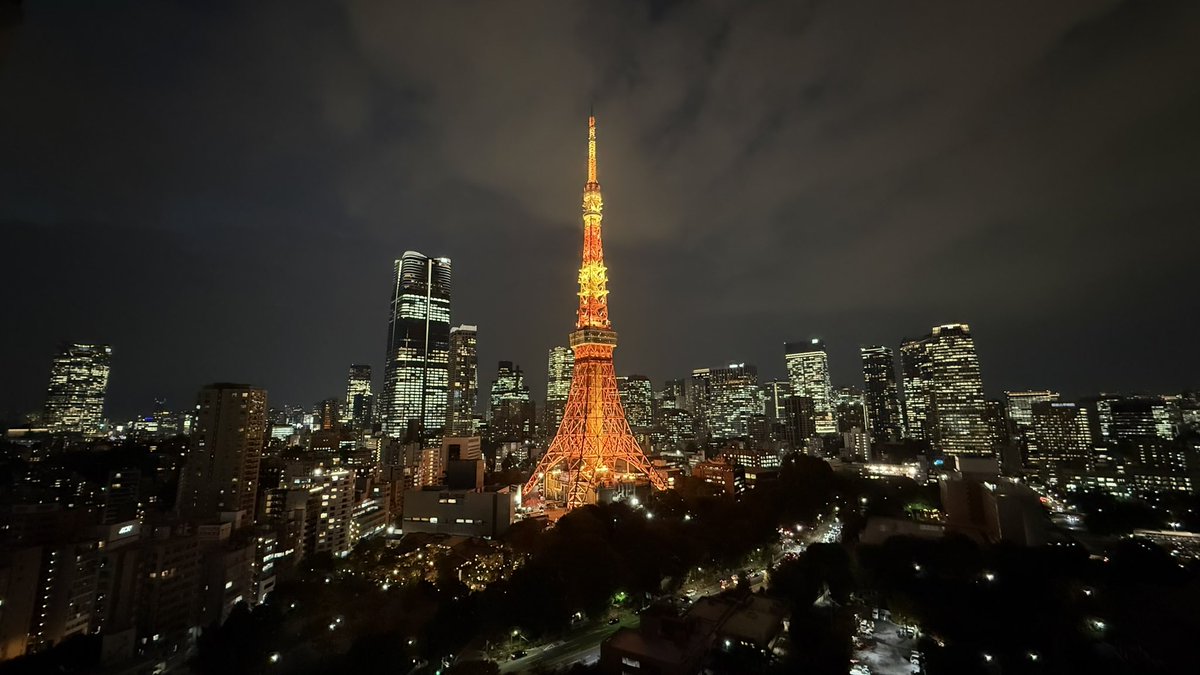 Yoshi_hiro_Ohno's tweet photo. 改めて、東京もすごい。人間が作ったとは思えない。 https://t.co/INXUtnfrnc