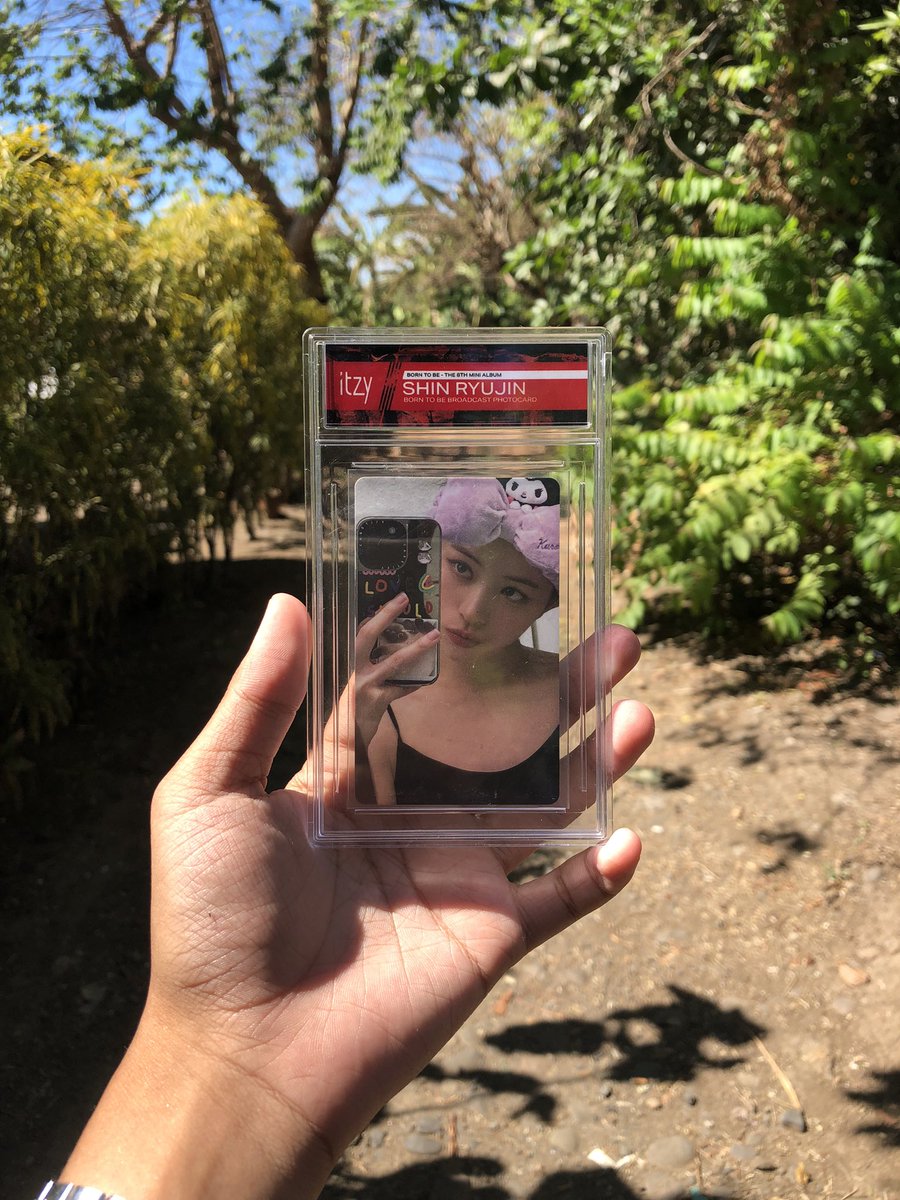✧⁠◝ wts lfb ph | #kweenbenta 🛒 ◜⁠✧

— ₱12,5OO set ! (nego)
🍂 check details in alt !
💌 dm to claim !

🏷️ itzy ryujin signed crazy in love cil album 있지 예지 리아 류진 채령 유나 양도 sell poca pc btb born to be broadcast bcpc week 2 kuromi want to sell photocard