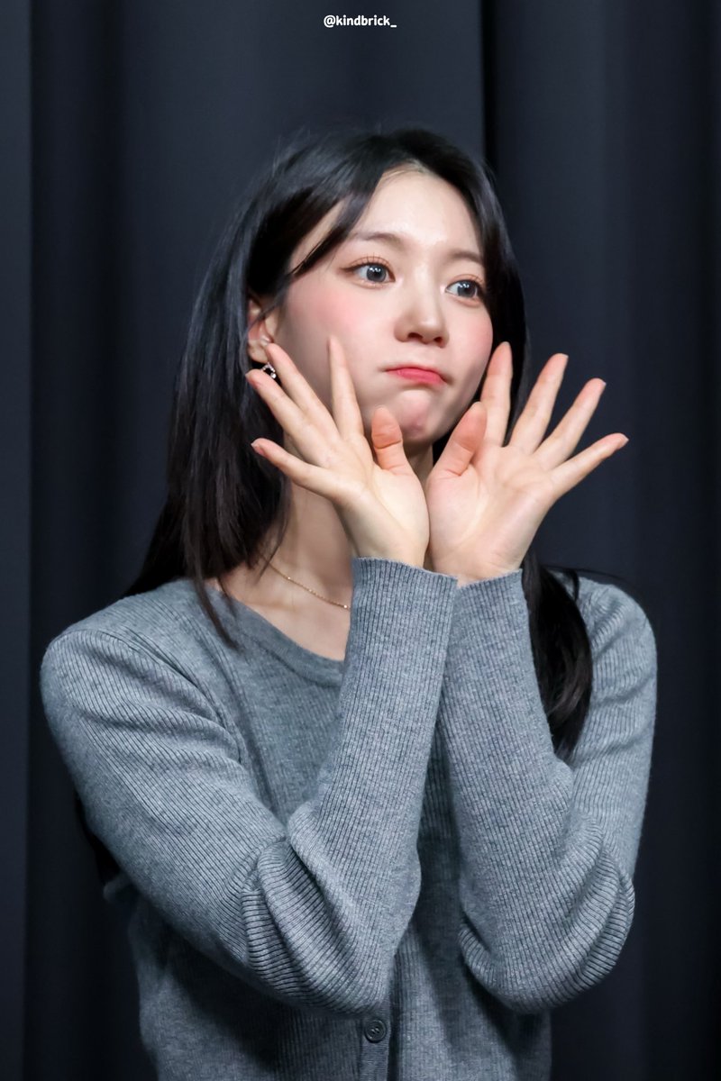 260117 시그 팬사인회

앙뇽 🤗

<a href="/WM_OHMYGIRL/">오마이걸 (OH MY GIRL)</a>
#오마이걸 #유빈 #배유빈
#OHMYGIRL #YUBIN