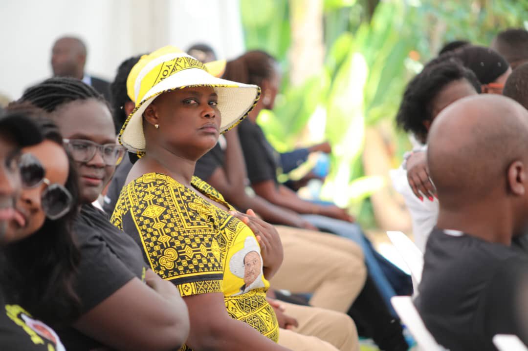 JuliusTrenda's tweet photo. Barbie Nabasa yesterday convened ONC coordinators for a meeting with H.E. President Yoweri Kaguta Museveni. The engagement also focused on the delivery of DR forms and submission of the general Vote Protection report. She further presented key challenges affecting Tooro . https://t.co/ntIpDbc4qo