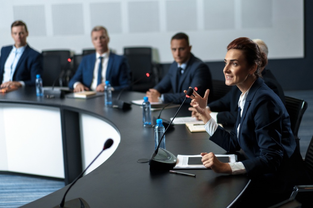 WomenBcn's tweet photo. 📣⭐Liderazgo en femenino: así se adapta España a la alta capacitación de las mujeres. 
➡️La presencia de mujeres en puestos directivos ha aumentado en los últimos años, aunque quedan asignaturas pendientes https://t.co/QXNHtG9Hn0 vía @caixabank 
#liderazgofemenino #directivas https://t.co/FLiuKrIsCK