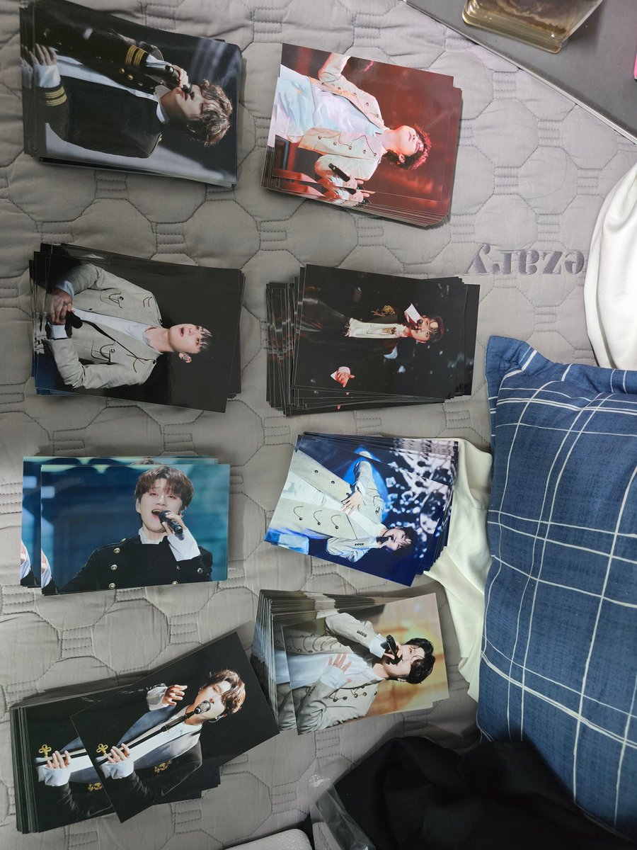 Sivelyn_fore's tweet image. 부산나눔이 왔습니다 이번엔 포카아닌 ㅎㅎ
당일에 어딘가에 두고 인용으로 올릴게요😉