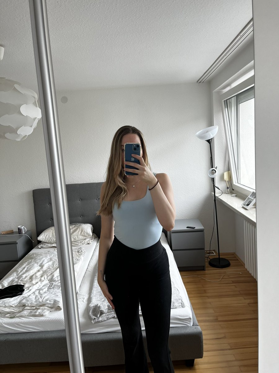 alyssa✨ (german hotwife 🍍) tweet media