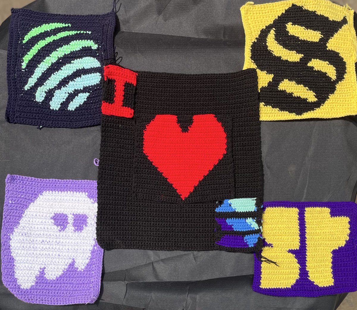 I’ve tasted love far and wide!

But I’m yet to see love that beats what we all have for <a href="/solana/">Solana</a> 

So here’s my little way of expressing my love🥹💜

EVERYTHING ON SOLANA, HANDMADE WITH LOVE 🧶🔥

This is my entry <a href="/drip_haus/">DRiP 💧</a>