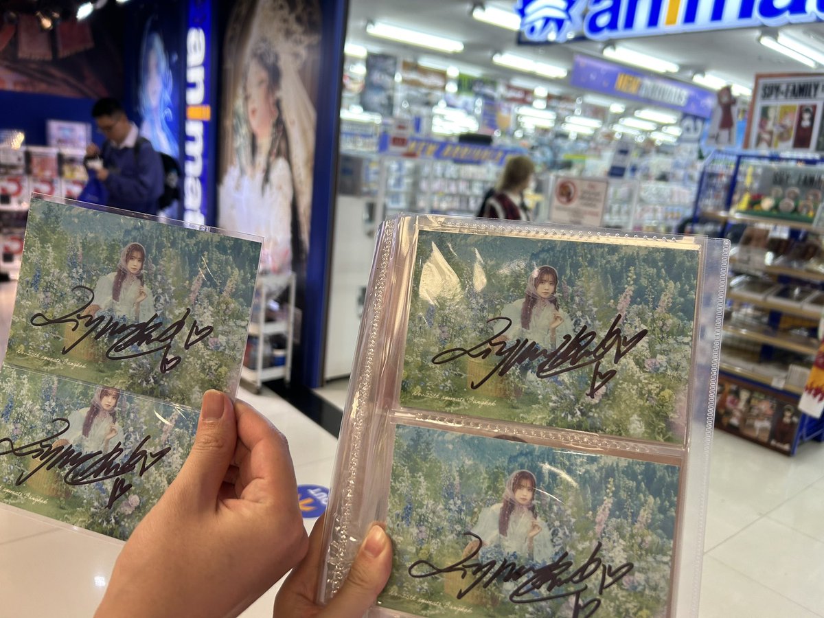 バンコクサイン会のアニメイトに帰ってきた、本当に懐かしい サインも