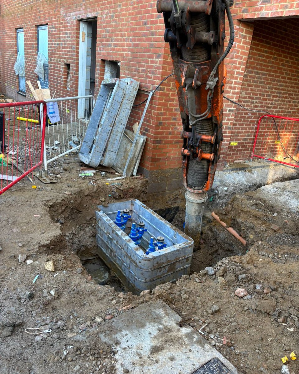 safe_excavation's tweet photo. Buried water mains have been safely exposed, ready for their next connection 👷 Great work by the team!

Book today: 

📞 01634 505505
📧 info@safeexcavation.co.uk

#SafeExcavation #VacuumExcavation #VacEx https://t.co/6fe8lX5Zvk