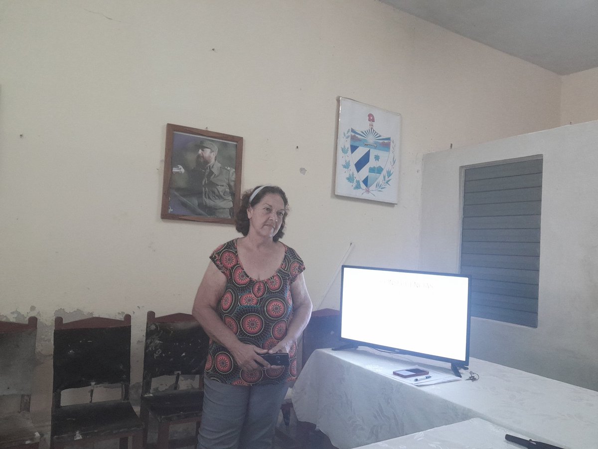 VivianLegra's tweet image. #EducaciónAntilla
#ConElPieEnElEstribo 
Se evalúan los resultados de la investigación, basada en proyectos con la presencia de los miembros del Consejo Científico Municipal,  teniendo en cuenta el Programa de Gobierno, pilar para impulsar los conocimientos.