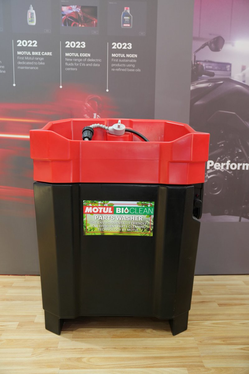 At SIATExpo2026, Motul India showcased its future-ready lubrication and fluid technologies for next-gen mobility, spanning EV thermal management, hydrogen ICEs &amp; sustainable lubricants.
Keynote by Dr Julien Plet, Global Head of R&amp;D, Motul, highlighted innovative fluids for future