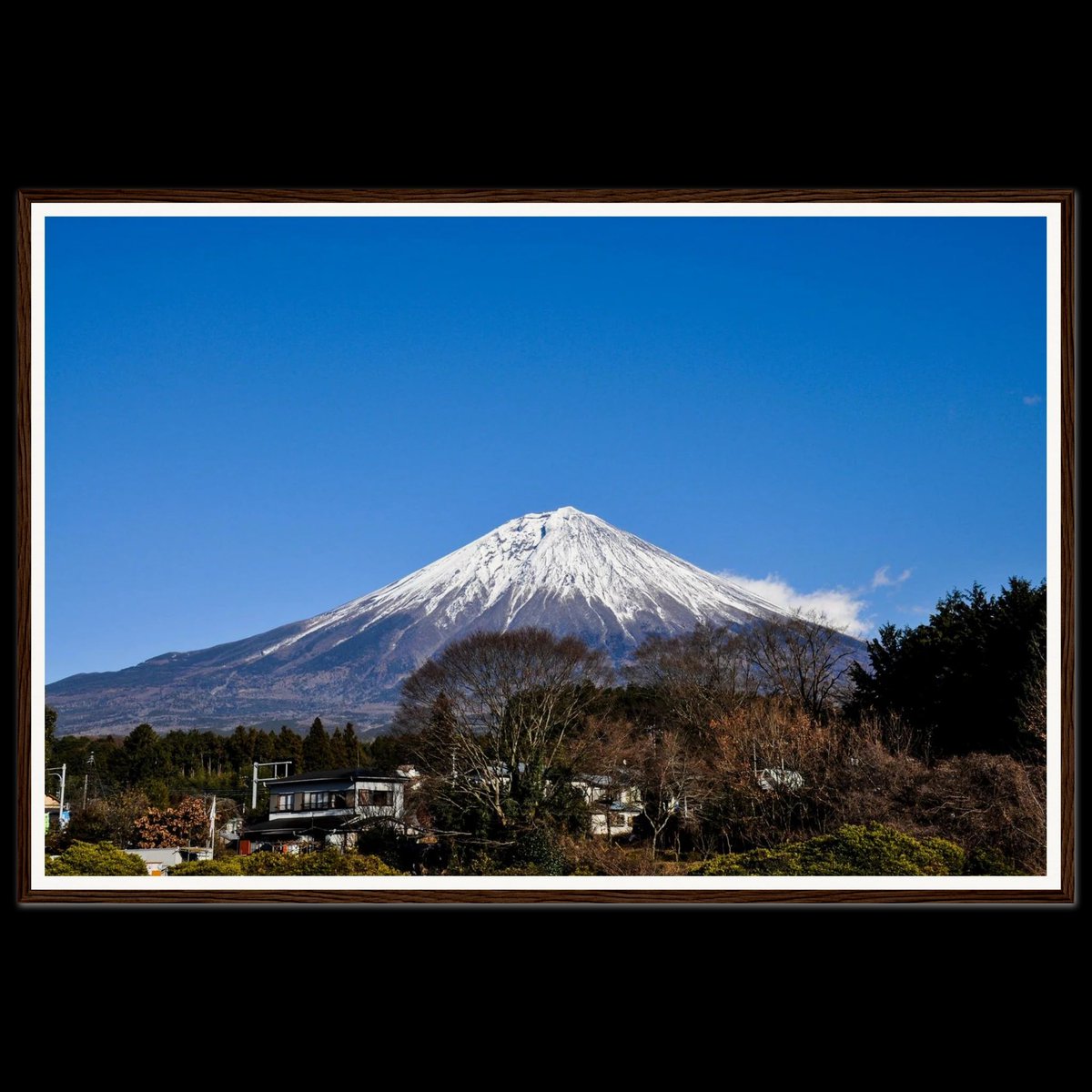 2fbphotos's tweet photo. Bring a sense of calm and elegance to your space with our Majestic Mount Fuji framed print. The perfect blend of Japanese tradition and natural beauty for any room.

#MountFuji #WallArt #JapaneseElegance #ArtLovers #2fb #Japan
https://t.co/1DmwpGkBG4 https://t.co/xRvgwc9vty
