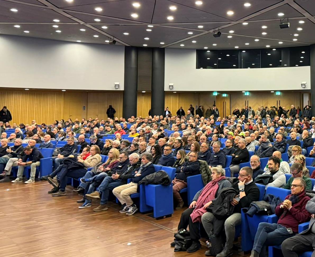 Oggi, presso l’Auditorium Santo Volto a Torino, si è svolta l’iniziativa di Uilm, Fim, Fiom, Fismic, Uglm, Aqcf sul futuro industriale della città e del territorio.
Il percorso di mobilitazione si concluderà con la manifestazione del 14 febbraio dal titolo: “Innàmórati di Torino”