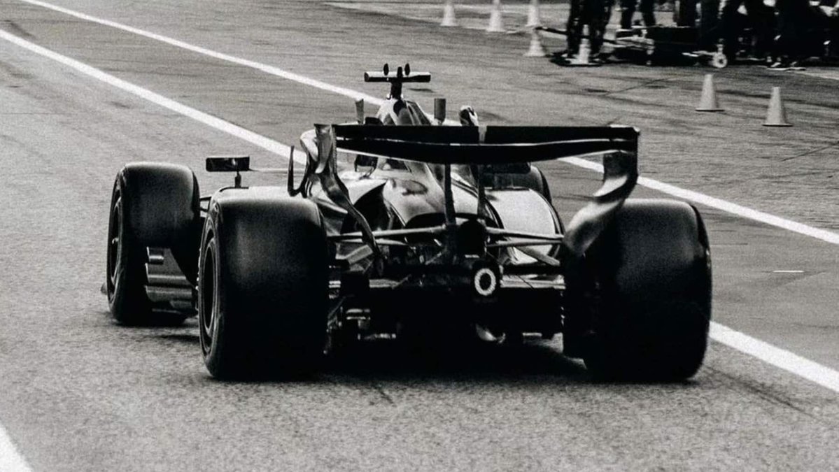 MotorsportiveHQ's tweet image. 🚄 The Aston Martin reportedly reached a top speed of 290km/h (approx) this morning.

⚡️ The electric motor was limited, but the engine was running at full power.

✅ Very positive impressions so far.

#F1 #F1Testing