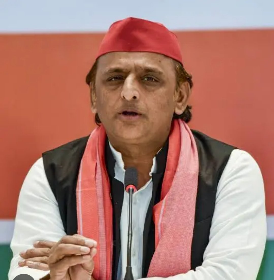 उत्तर प्रदेश में आगामी विधानसभा चुनाव में इस बार PDA समाज अखिलेश जी को चुनेगा.

बाकी अन्य सभी पार्टी के नेता अपनी जेब और अपने जाति के लोगो का उद्धार करने में व्यस्त है.

सिर्फ समाजवादी पार्टी ही ऐसी पार्टी है जो हर वर्ग और समाज के उत्थान के बारे में सोचती है!!

#PDA_ही_सहारा_है