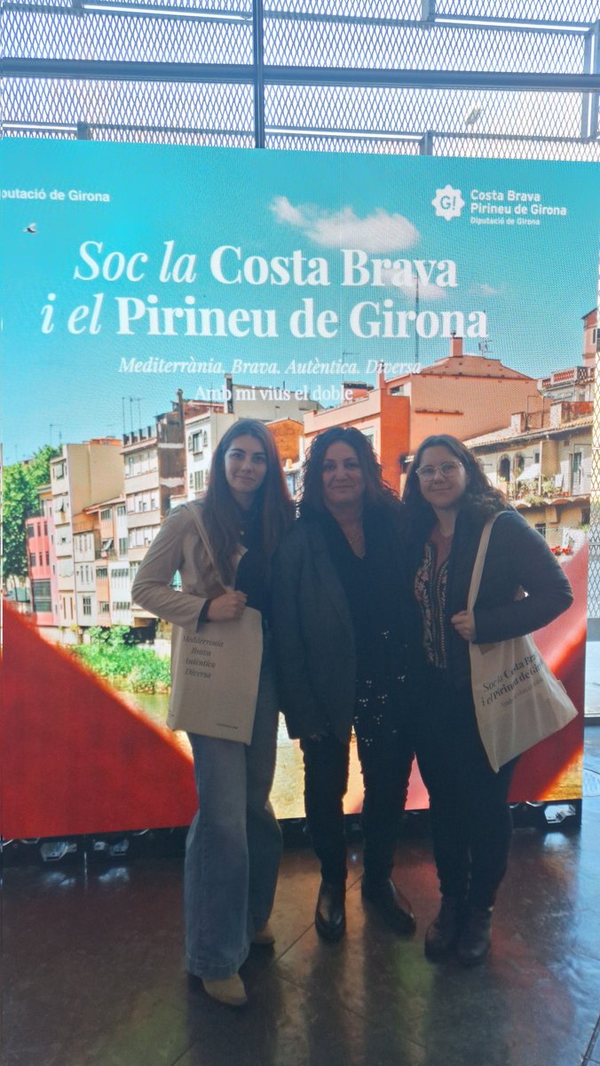 📸 Avui la presidenta del Consell Comarcal del #Gironès, Sònia Gràcia, i l’equip tècnic de <a href="/turismegirones/">Turisme Gironès</a> han assistit a la presentació del Pla d’Accions i Objectius i la nova campanya publicitària de <a href="/costabrava/">Costa Brava Pirineu</a>.

✅️ Seguim sumant esforços pel nostre sector turístic.