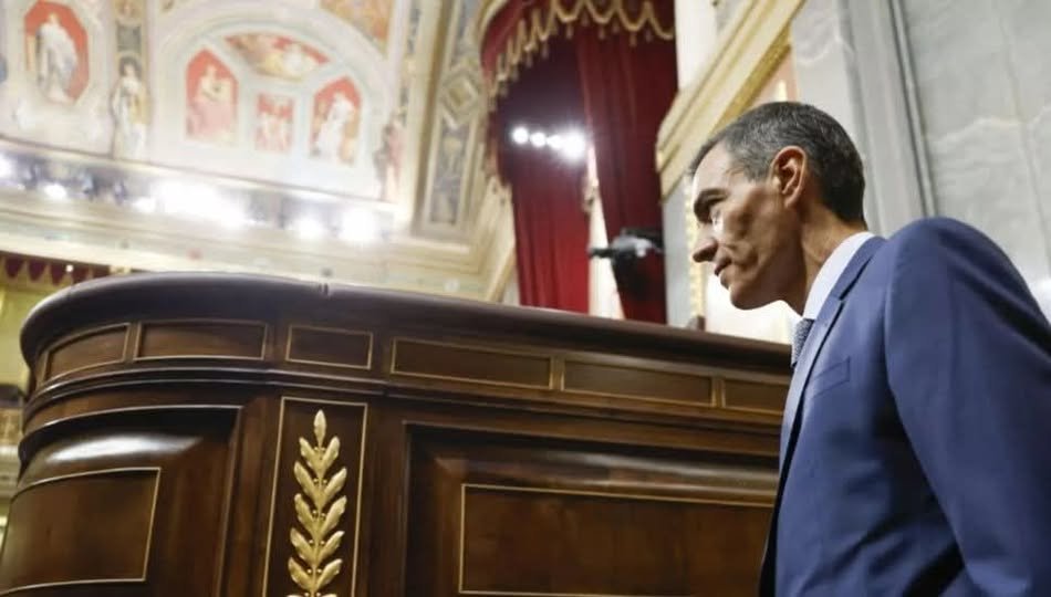 Dios lo quiera, y lo digo de todo corazón, q no haya ni un pVto accidente más de tren y mucho menos con víctimas, porque como lo haya, España entera va a Transportes primero y capa al australopitecus, y luego vamos a Moncloa y hacemos lo mismo con Pinocho el cobarde vendepatrias.