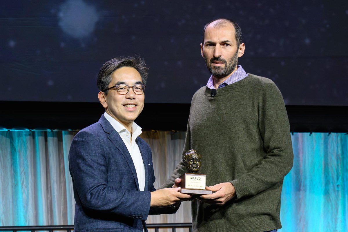 ARVOinfo's tweet photo. Do you know a young researcher who has made important contributions to #ophthalmology/#VisualScience research related to eye/visual system disorders? Nominate them for @ARVOinfo's Cogan Award for a chance to spotlight their achievements. Submit by March 1. https://t.co/6mCO738aFK https://t.co/SySm3cbbfs