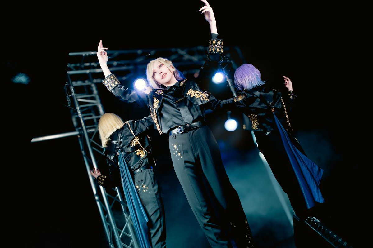 コスプレ/cosplay 】 𝐭𝐰𝐬𝐭 -𝑩𝒍𝒂𝒛𝒊𝒏𝒈 𝑱𝒆𝒘𝒆𝒍- 💎 𝑳𝒂