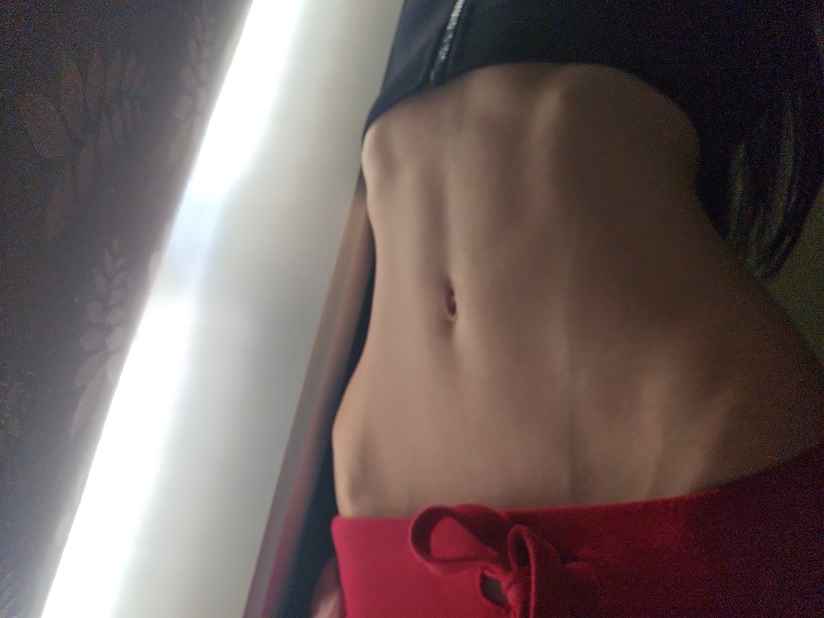 babyporooce's tweet photo. tummy https://t.co/aG8SEVOxWh