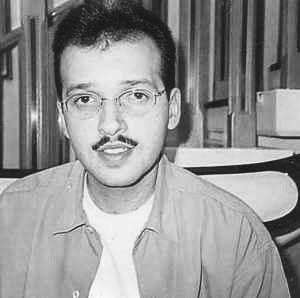 طارق العوضي في ذمة الله.
يا رب ارحم وجهاً بشوشاً فقدناه، وقلباً طيباً غادرنا.
رحيلك موجع يا صديقي، لكنك في مكان أجمل بإذن الله.
اللهم ارحمه واغفر له وألهمنا الصبر.
إنا لله وإنا إليه راجعون.