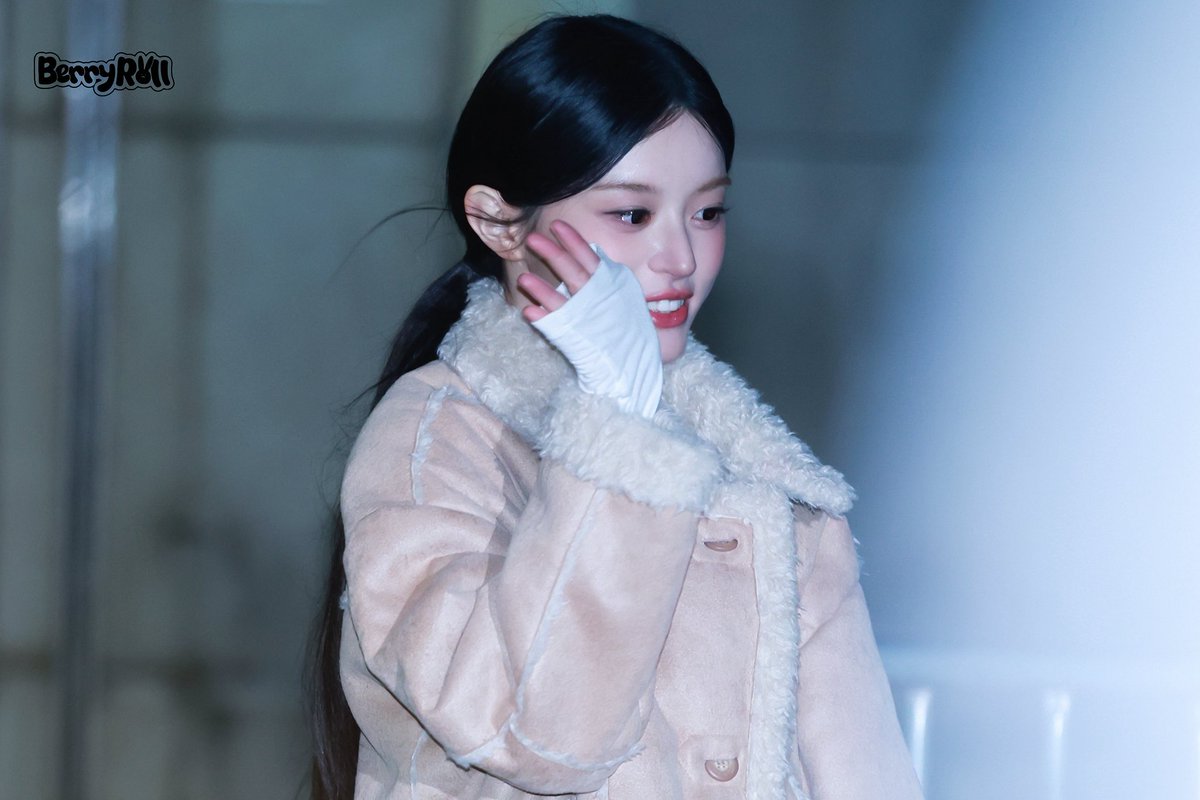 BerryROLL tweet media