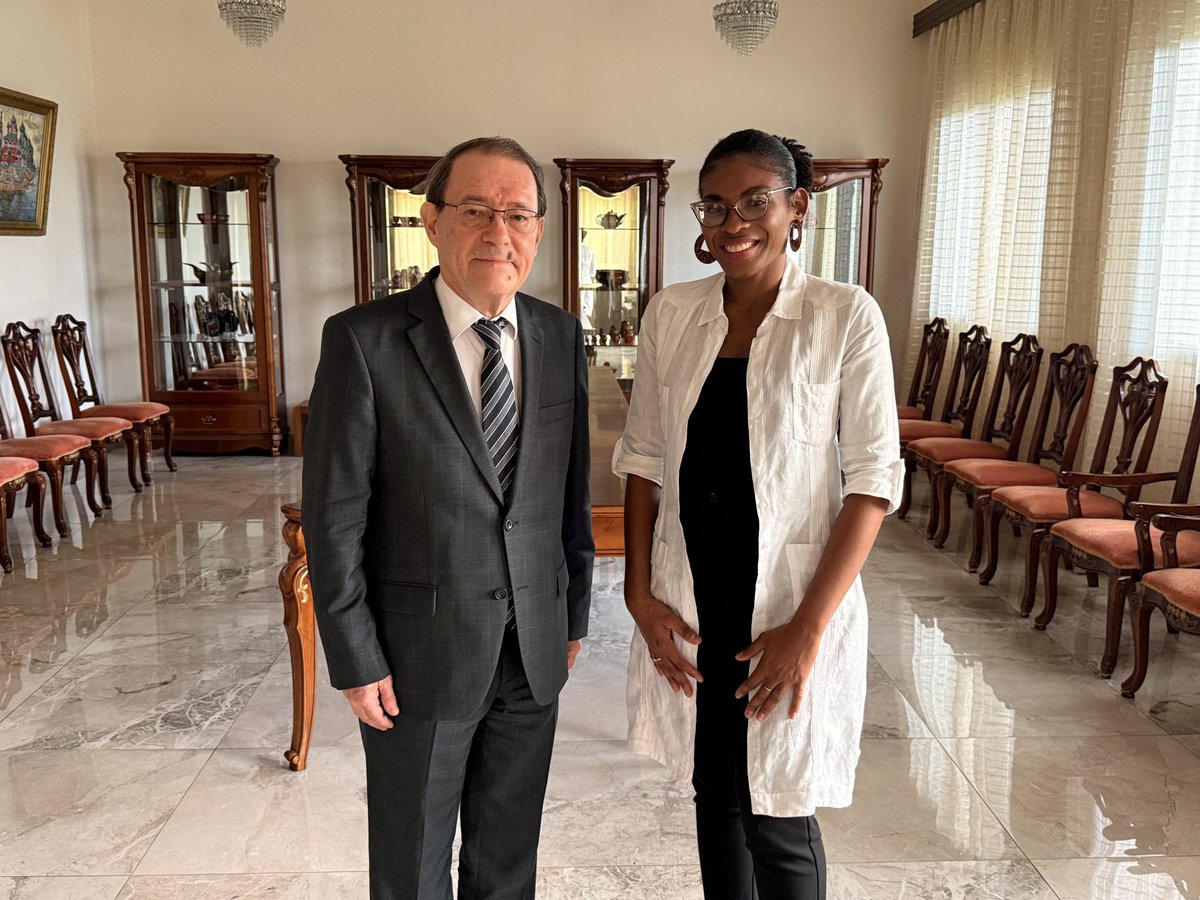 🇷🇺🇨🇺 Le 30 janvier 2026, S.E.M. Igor EVDOKIMOV, Ambassadeur de Russie à Cotonou, a reçu en visite de courtoisie S.E.Mme Denisse Amaro SALABARRÍA, Ambassadeur de la République de Cuba près le Bénin.