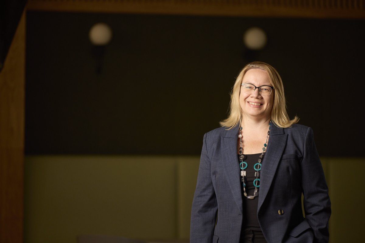 Constructure tweet media