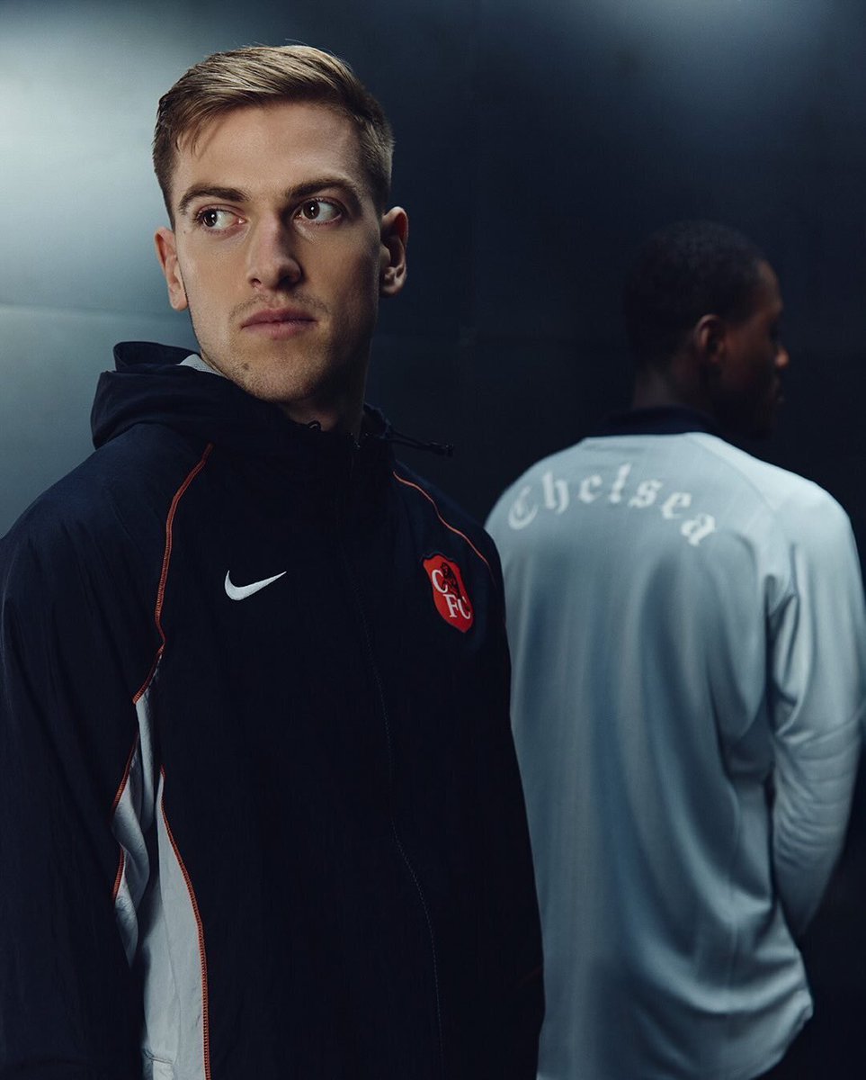 urbnchronicles's tweet photo. Nike and Chelsea reissue the ’94 away jersey, tagging it as the return of the rebel 🍊. https://t.co/m6CLVuWE6L