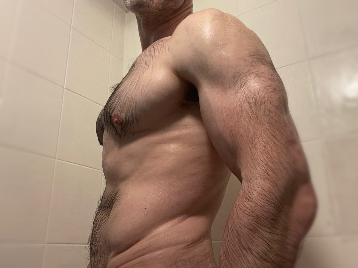 GainingHulk tweet media