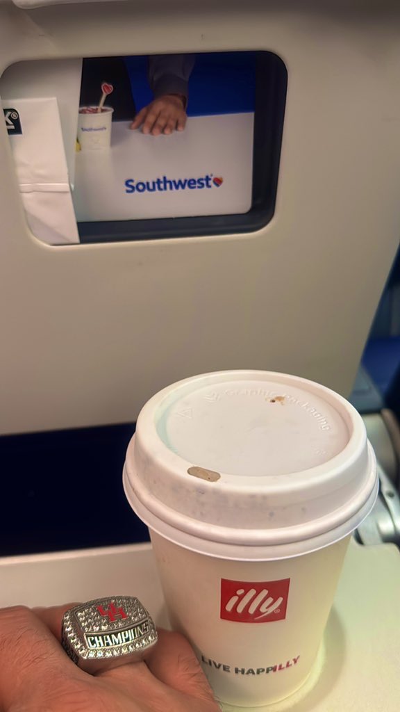 Carlton Hall tweet media