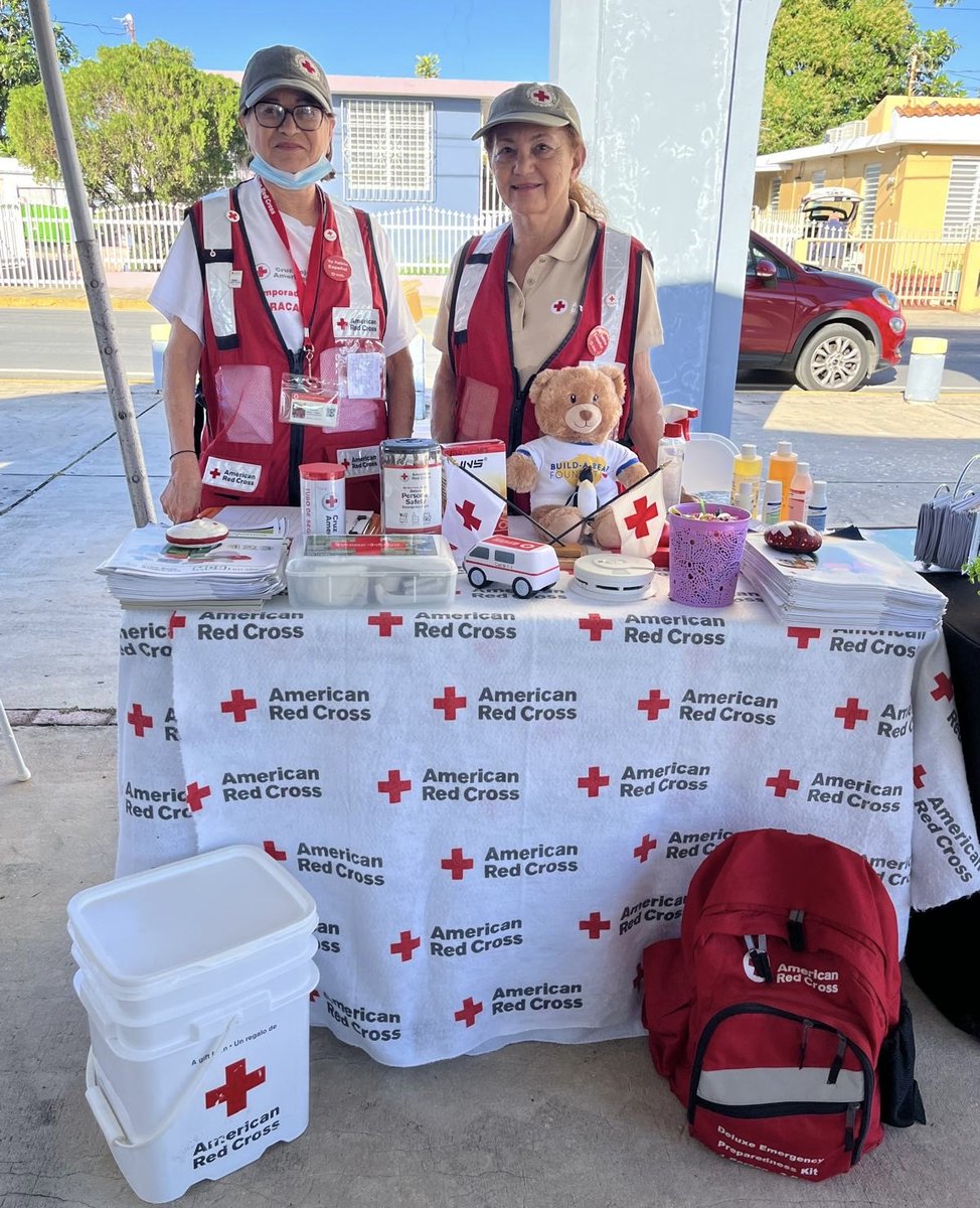 Hace dos días, las voluntarias Naida Hernández y Demis Santos nos representaron en la feria de salud del Poblado San Antonio en Aguadilla. ¡Gracias a ambas por llevar el mensaje de preparación y que la comunidad sepa qué debe hacer ante desastres y emergencias todo el año!