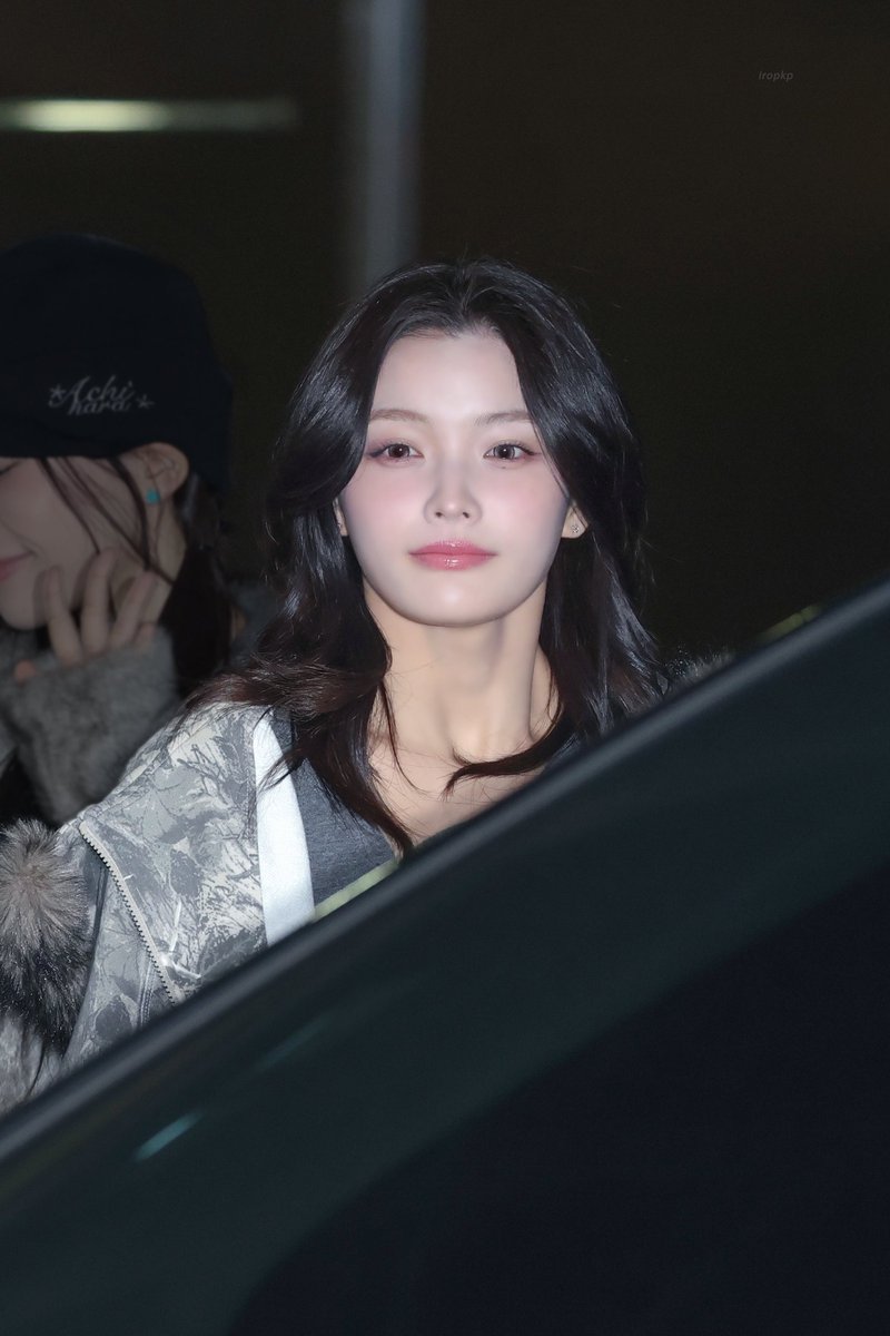 IROHA⭐︎ページ 250811 IROHA - at Glitter Day in JAPAN Day 2 | kpopping