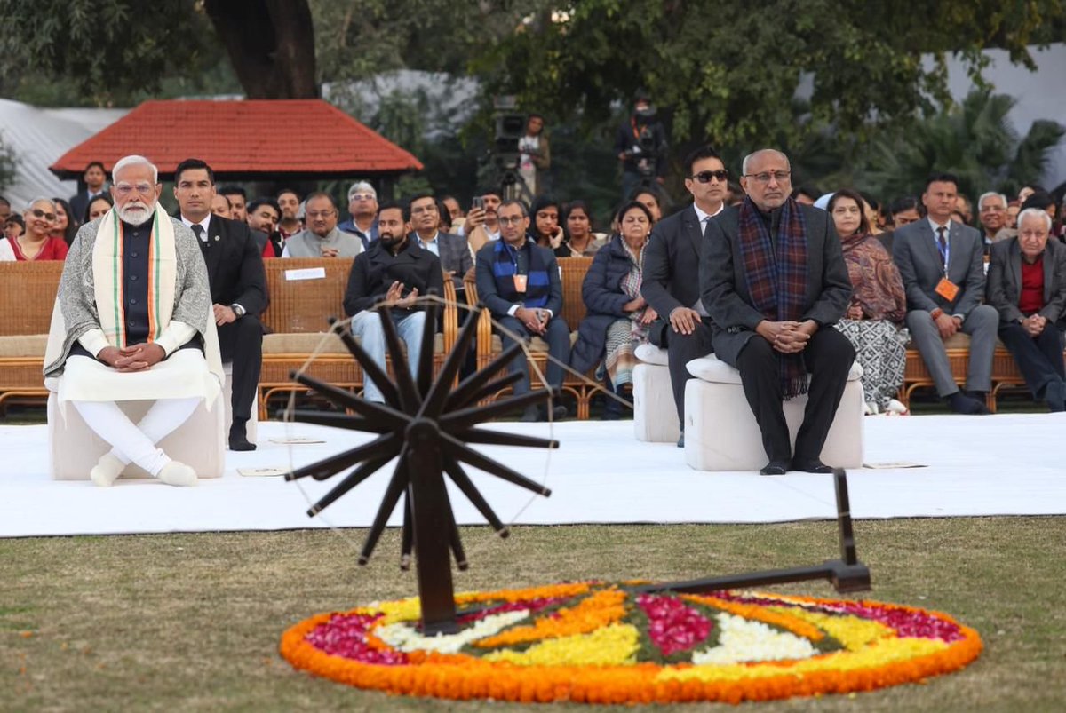 Narendra Modi tweet media