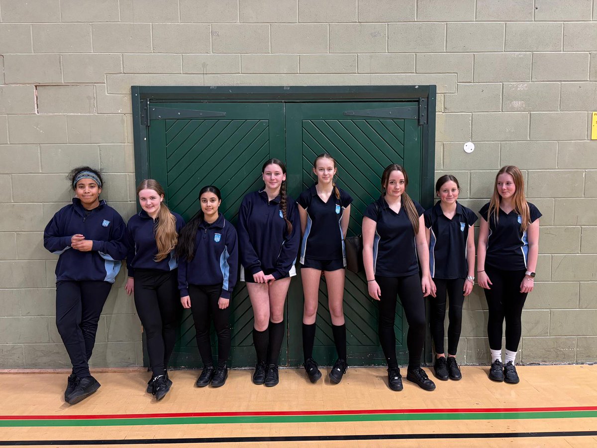 HighfieldLA's tweet photo. Inter‑school badminton = big smiles and a lot of energy!
Check out some of our amazing stars absolutely "smashing" it on court
#StarSports #BeEngaged #BeYourBest https://t.co/3vzMLSXsnF