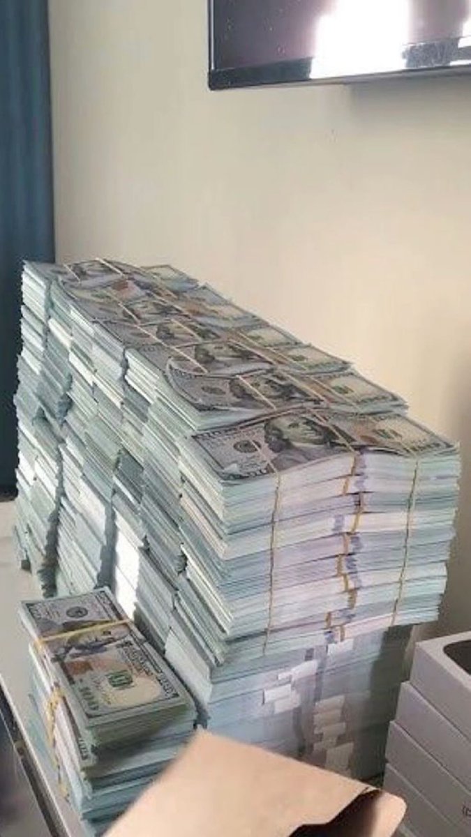 𝖈𝖔𝖒𝖒𝖊𝖓𝖙𝖆𝖗𝖞•🇺🇸MR X NEWS🇺🇸 tweet media